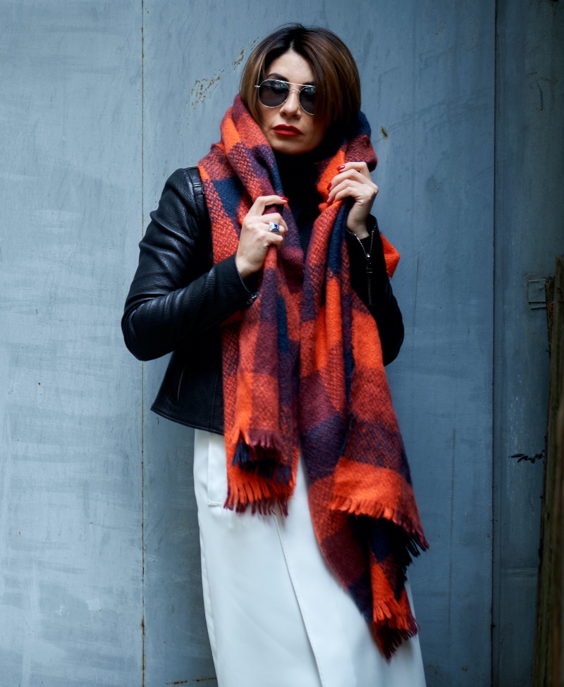 How to Wear Color Fall Scarf