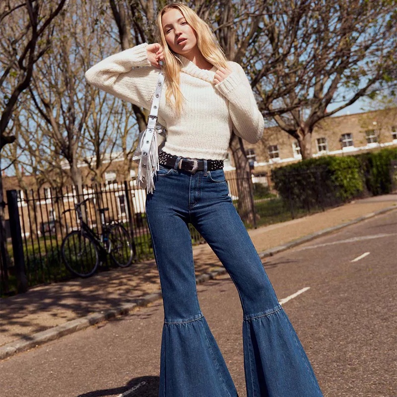 Lila Moss Maje Jeans Fall 2023