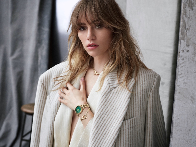 Suki Waterhouse BOSS Fall 2023 Watch