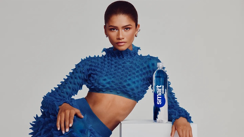 Zendaya for Smartwater: A Fashion Wave for 2023