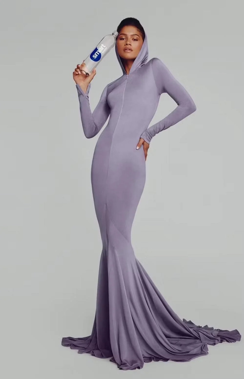 Zendaya Smartwater 2023 Hooded Gown