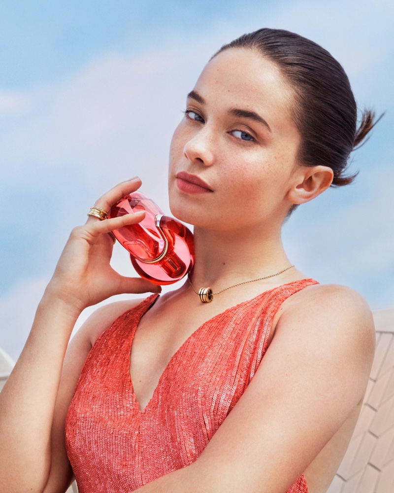 Cailee Spaeny Bulgari Omnia Coral Perfume