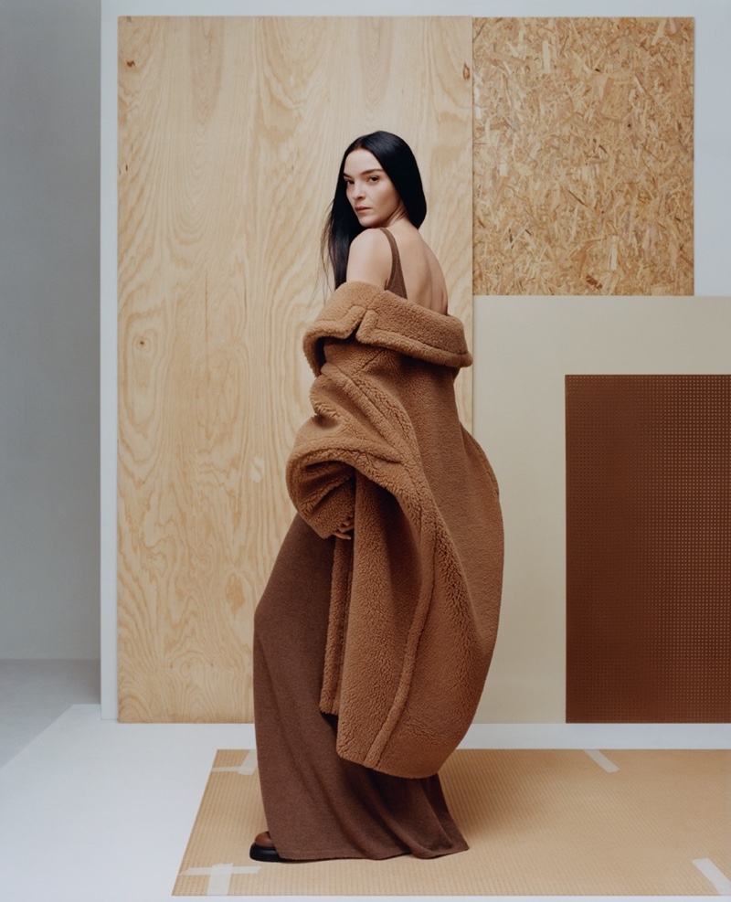 The enveloping shape of the Max Mara Teddy Bear coat takes the spotlight in a new campaign.