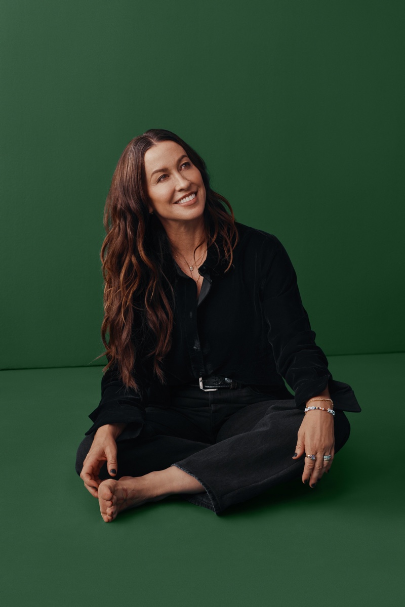 Alanis Morissette Gap Holiday 2023 Ad Campaign