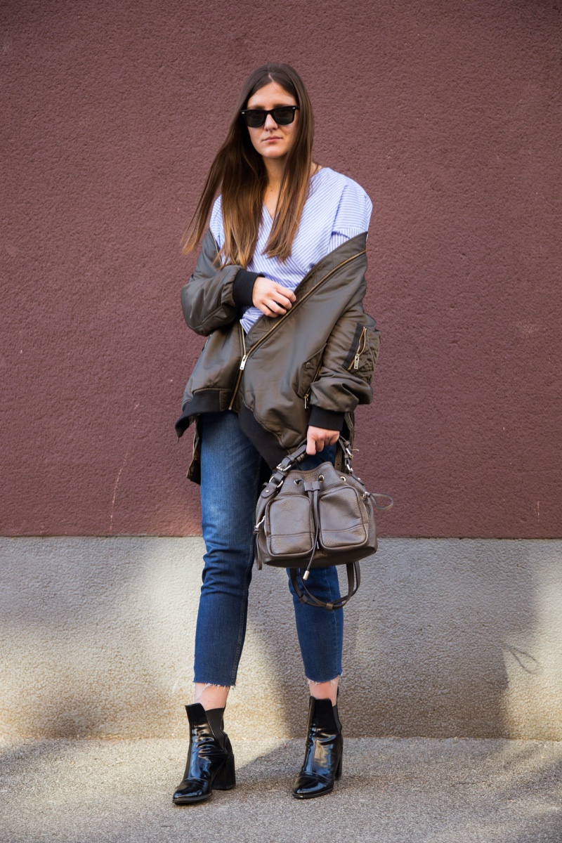 Bomber Jacket T-Shirt Jeans How Wear Chelsea Boots