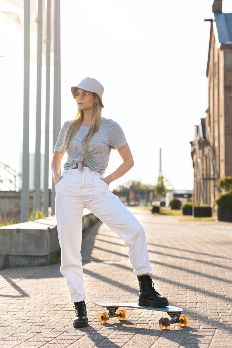 Bucket Hat Tied Shirt White Jeans Skater Girl Outfits