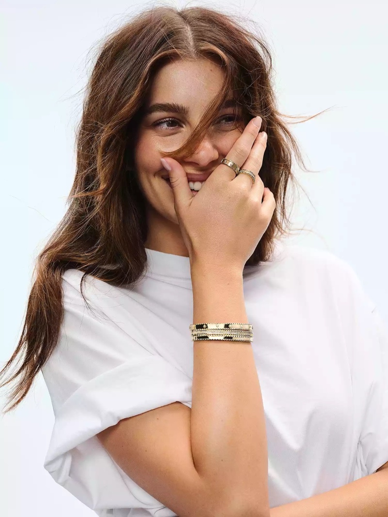 Camila Morrone pairs a simple tee with extraordinary bling from the Sol Collection.
