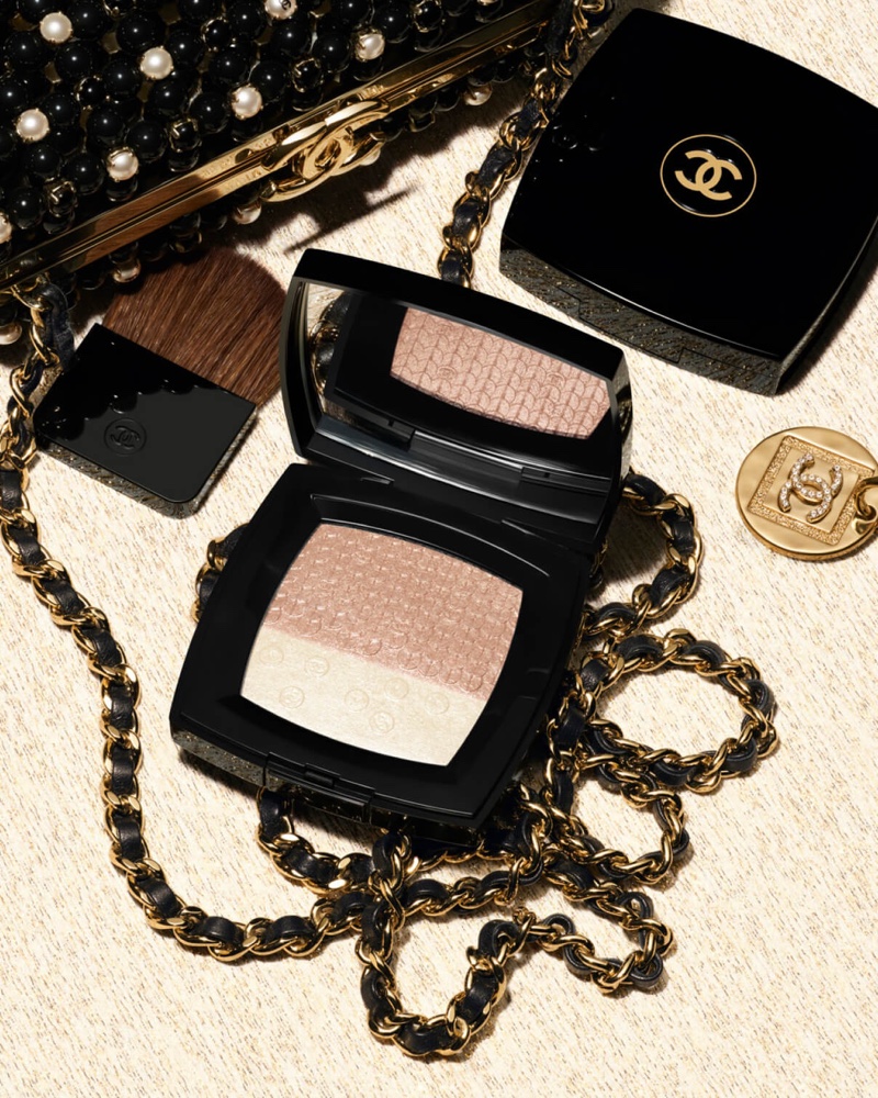 Chanel's Duo Lumière illuminating powder sets the stage for a radiant holiday season.
