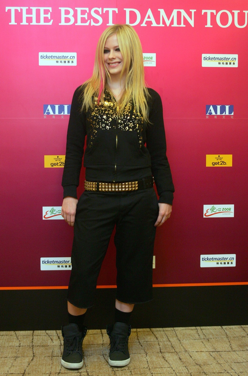 Hoodie Studded Belt Board Shorts Avril Lavigne Skater Girl Outfits