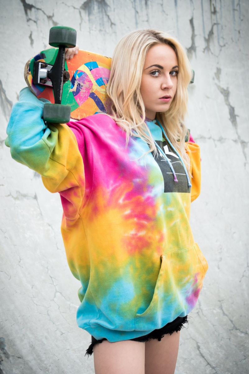 Tie Dye Hoodie Shorts Skater Girl Outfits