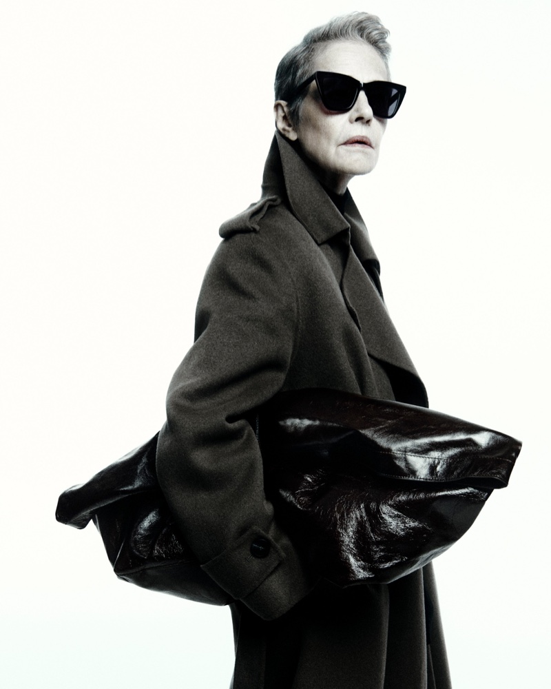 Charlotte Rampling poses with oversized bag in Massimo Dutti True Minds campaign.