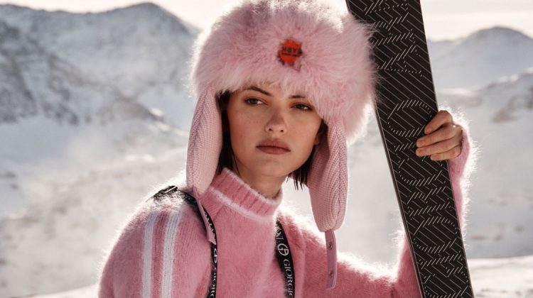 Giorgio Armani Neve 2023: Luxe Alpine Style