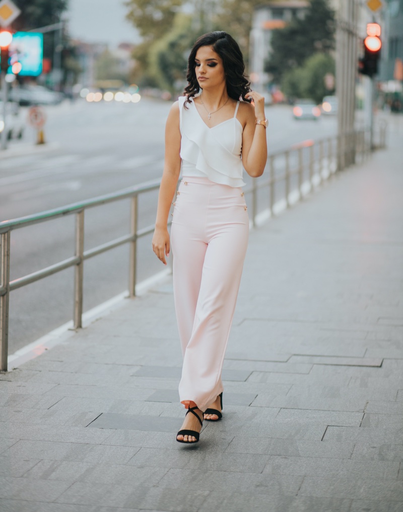 Casual Wedding Attire: What to Wear for a Chic Look