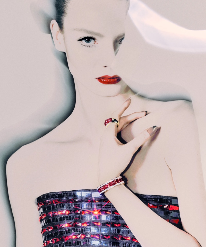 Alyda Grace looks like an artist's sketch in the new Armani Privé's Haute Joaillerie collection.