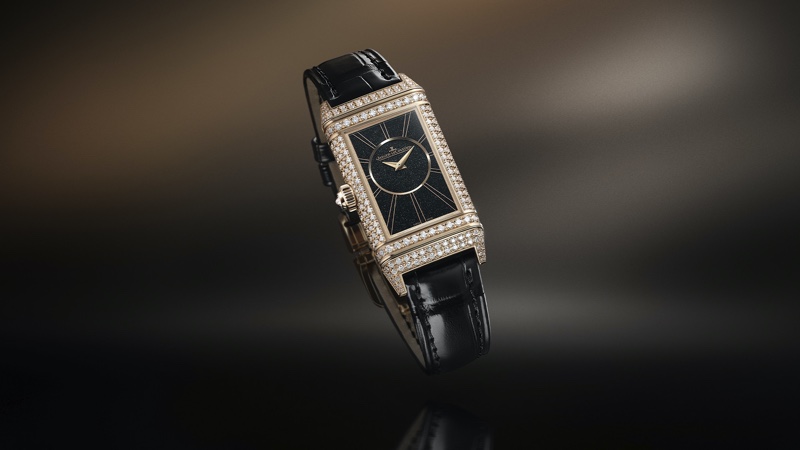 A look at the Jaeger-LeCoultre Reverso One Duetto Jewellery watch.