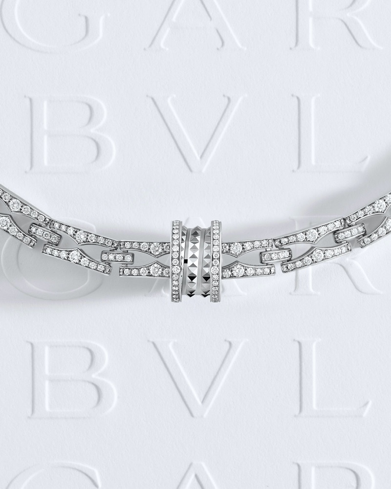 Necklace from the Bulgari B.zero1 collection.