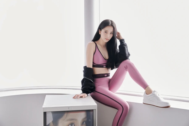 Jisoo Alo Yoga Spring 2024 Ad Campaign