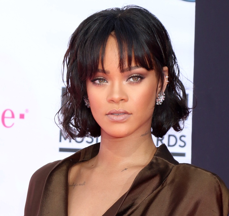 Wavy Bob Bangs Rihanna