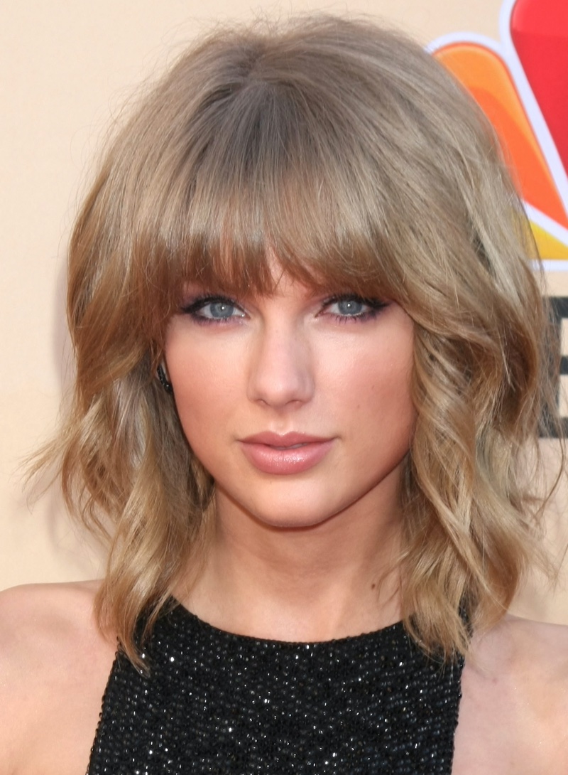 Beachy Waves Fringe Taylor Swift