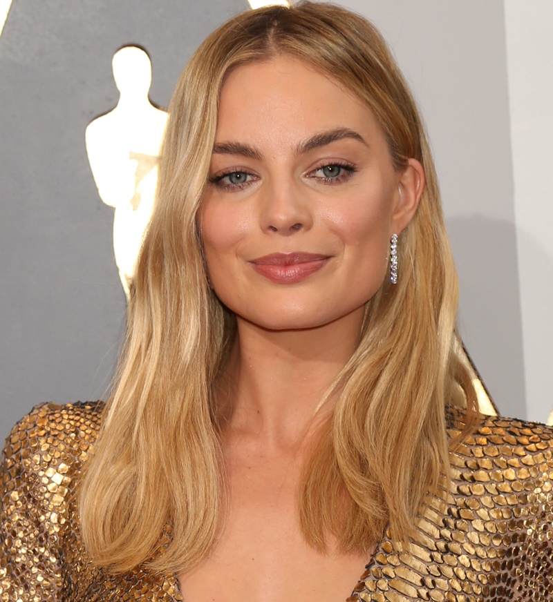 Blonde Medium Waves Margot Robbie