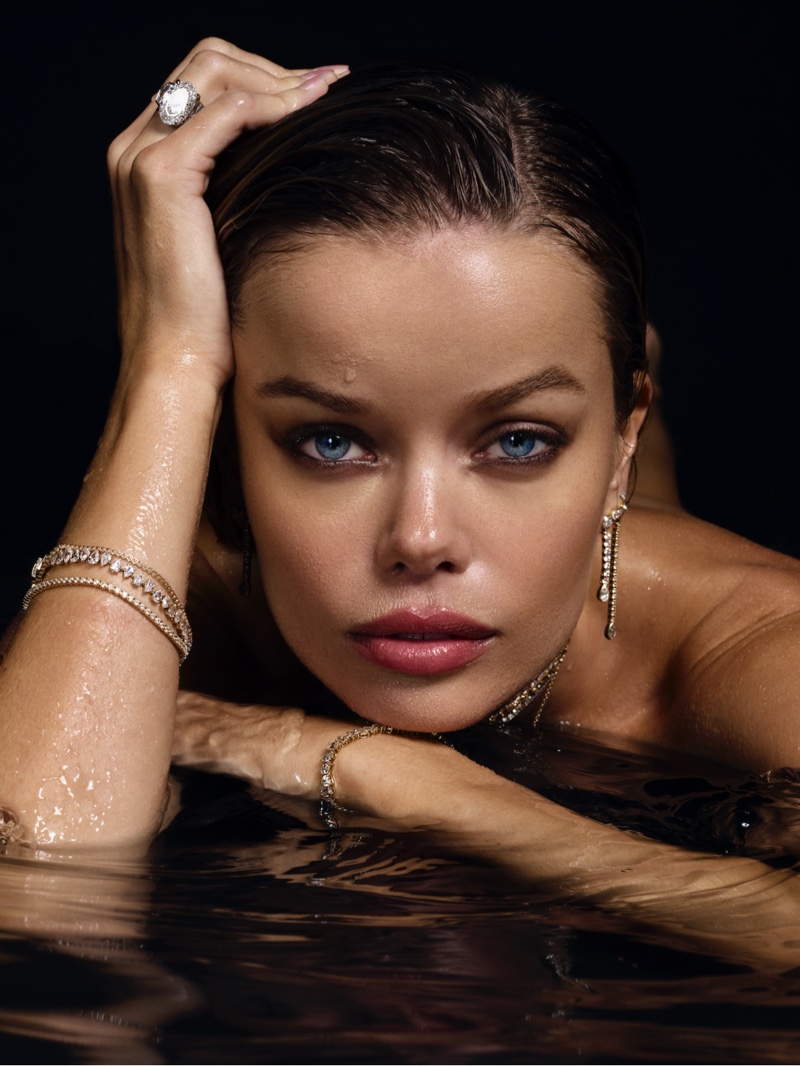 Frida Aasen Shimmers in Logan Hollowell Spring 2024 Jewelry
