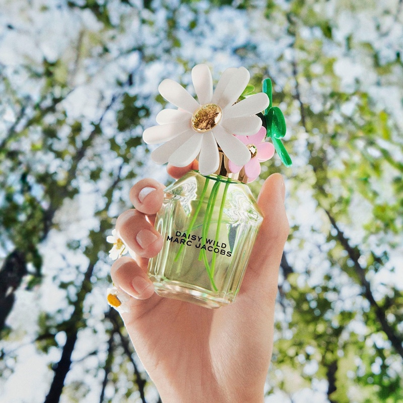 Marc Jacobs Daisy Wild Flower Eau de Parfum Bottle