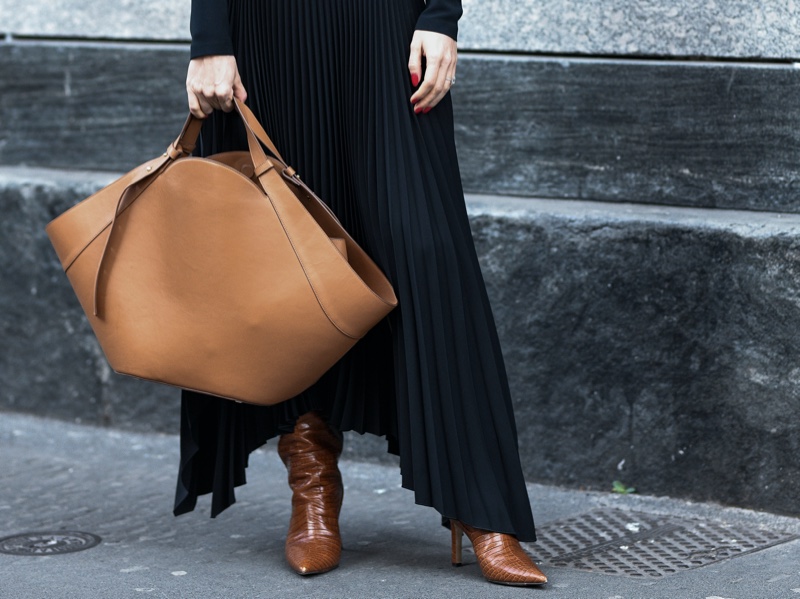 Oversized Handbag Trend