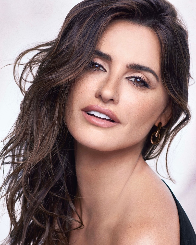 Penelope Cruz Lancome La Nuit Tresor Le Parfum Ad Campaign