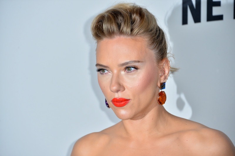 Scarlett Johansson Red Lipstick