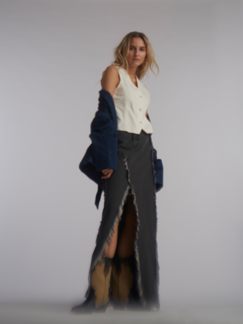 Jacket Mango, Skirt Ksenia Schnaider, Vest Selected Femme & Cowboy Boots Sacha.