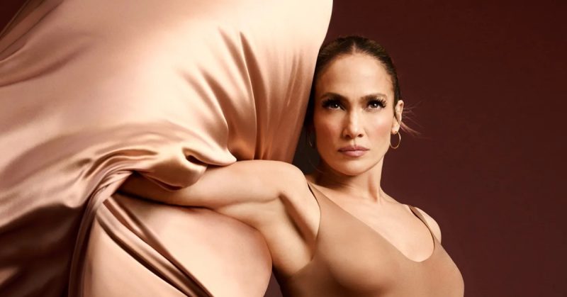 Jennifer Lopez Intimissimi 2024 Featured