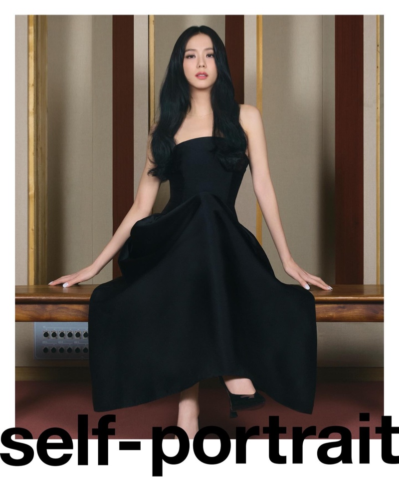 Self-Portrait's pre-fall 2024 collection gets an elegant touch from Jisoo, draped in a voluminous black gown.