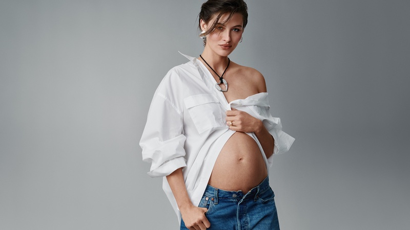 Grace Elizabeth shows off her pregnant belly in the Michael Kors 2024 Mother's Day ad.
