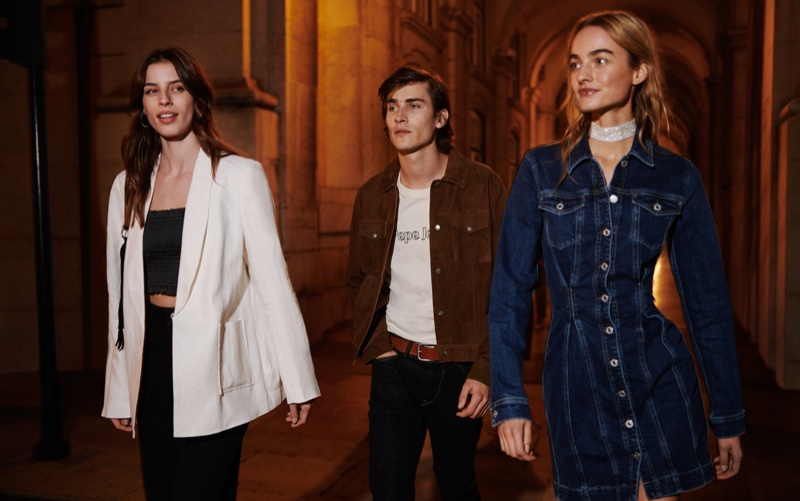 Nighttime allure meets casual chic in the Pepe Jeans spring 2024 campaign, featuring a white blazer and denim dress.