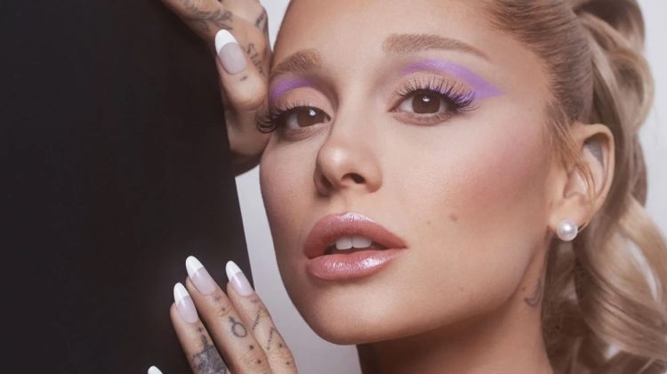 Ariana Grande’s r.e.m. Beauty Eyeliner Masters the Cat Eye