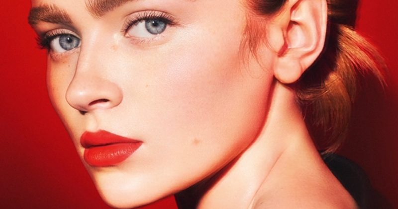 Sadie-Sink-Armani-Si-Passione