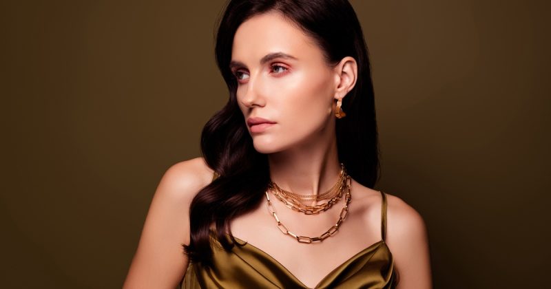 Holiday Jewelry Trends-Featured