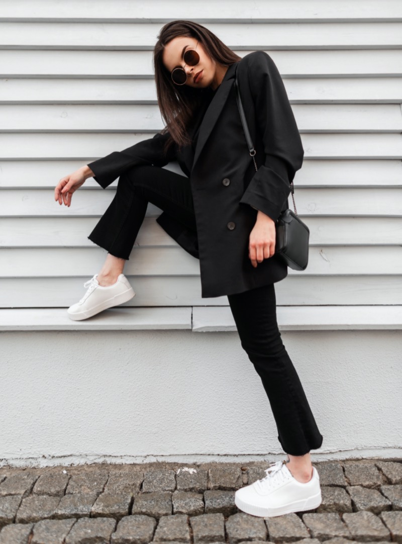business casual sneaker outfit