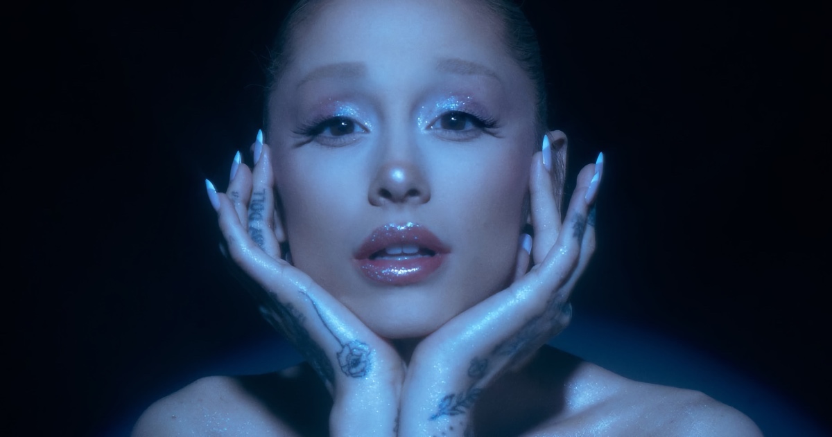 Ariana Grande & r.e.m. Beauty Shimmer with Fembot Makeup
