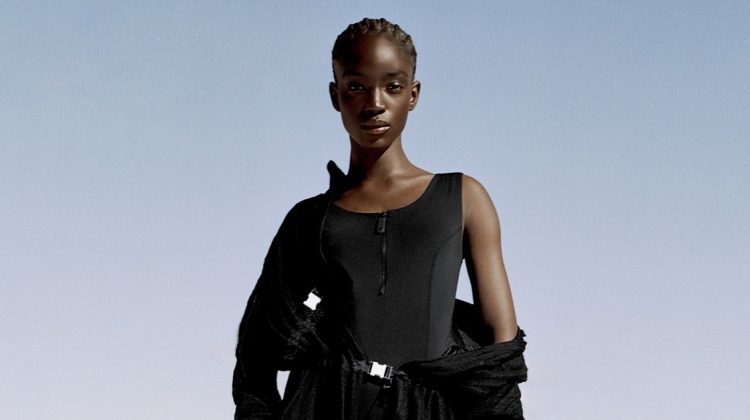 Giorgio Armani Mare 2025 Makes Waves with Breezy Elegance