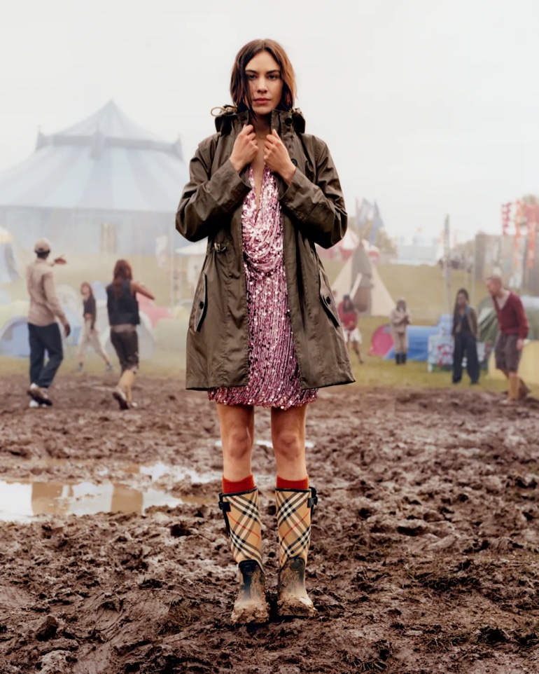 Alexa Chung poses in the 2025 Burberry Festival campaign.