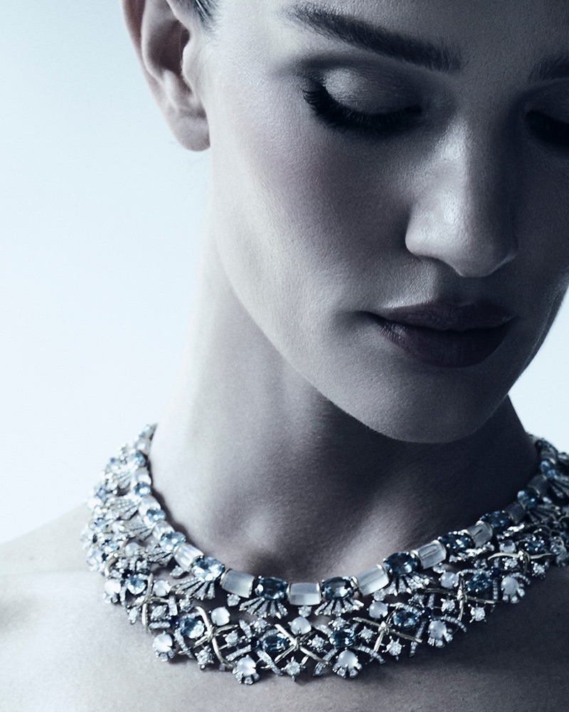 Rosie Huntington-Whiteley. Photo: David Roemer / Harper's Bazaar Taiwan