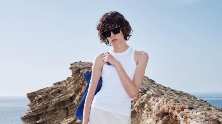 Victoria Beckham’s Summer Looks Are a Minimalist Chic