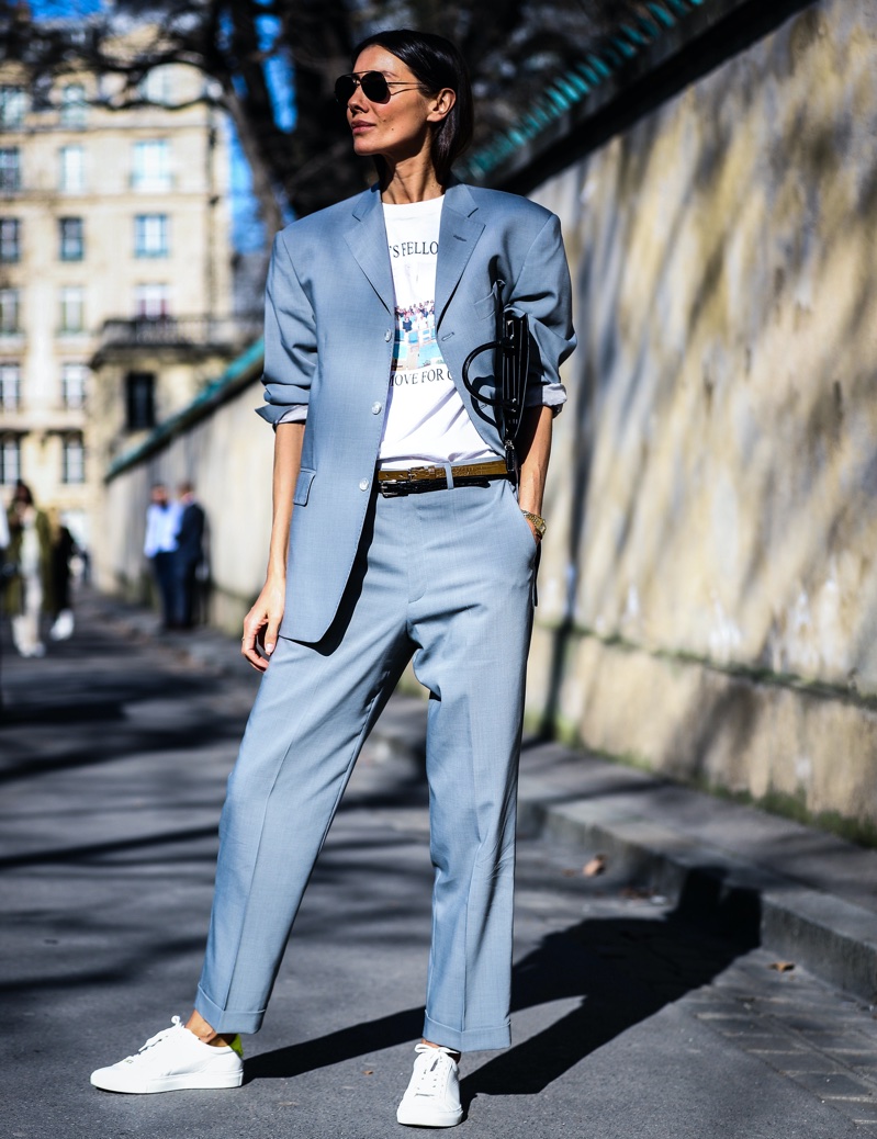 Graphic Tee Suit Woman