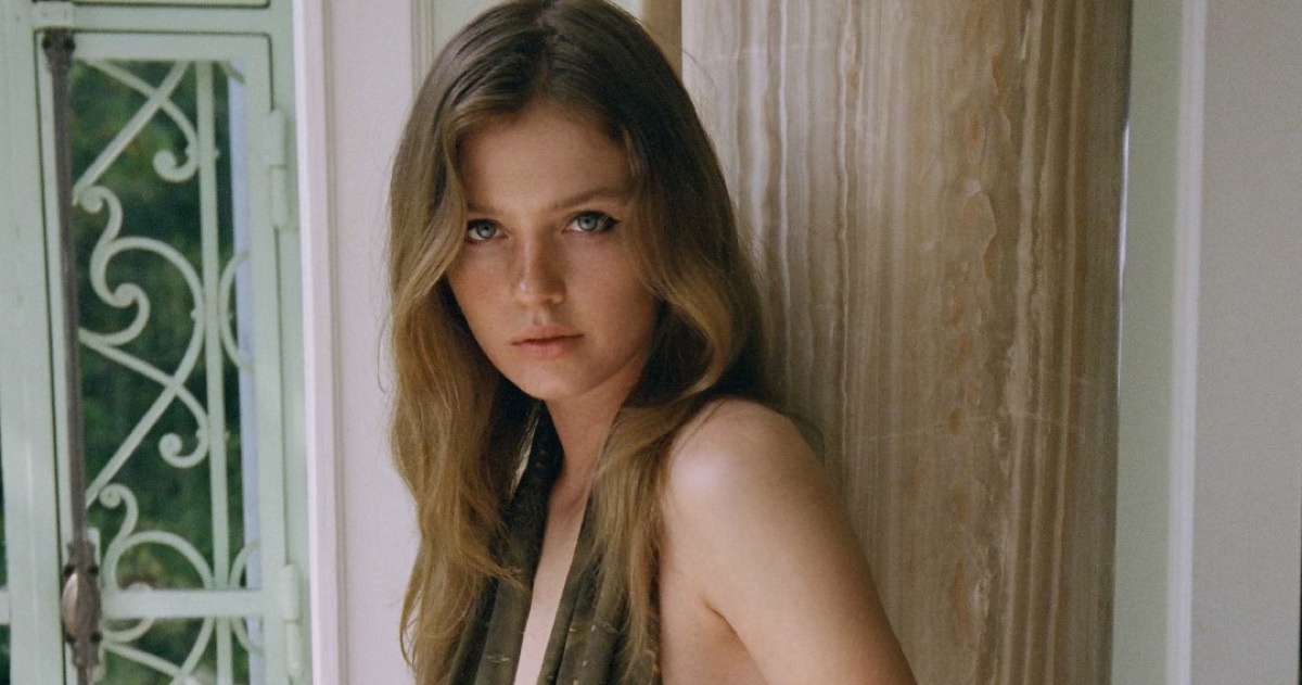 Massimo Dutti Channels Glam Saint Tropez Styles