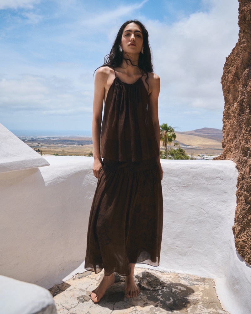 Massimo Dutti debuts Looking Sideways editorial.