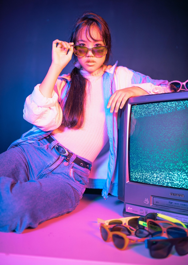 Retro TV Jeans Look