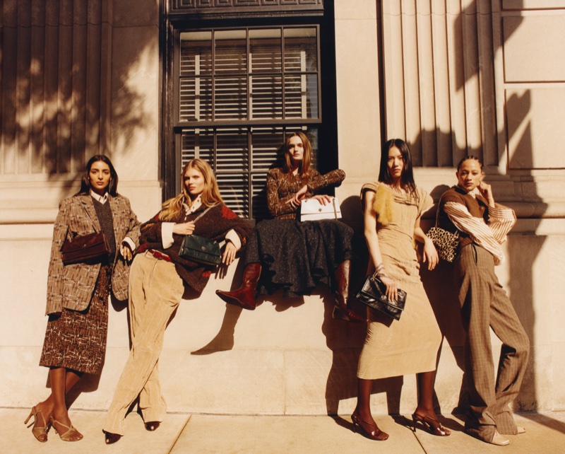 Tory Burch unveils fall-winter 2025 campaign.