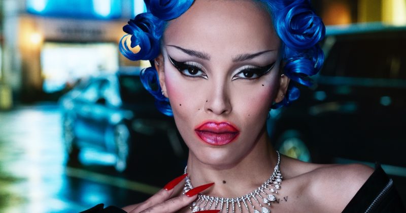 V-Magazine-V155-Cover-Photoshoot