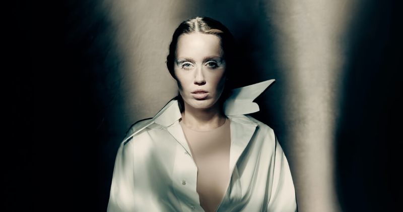 Miley cyrus maison margiela 2025 ad